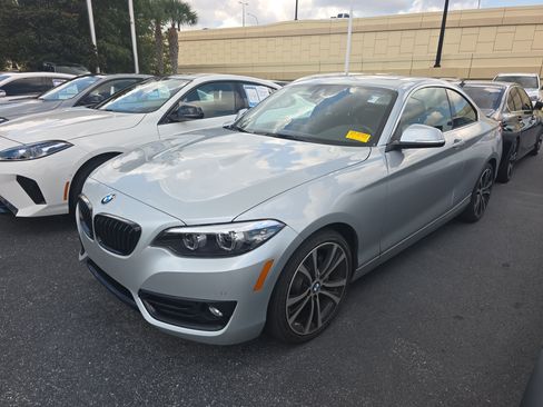 Used 2020 BMW 230i xDrive Coupe w/ Premium Package AWD/4WD image 3