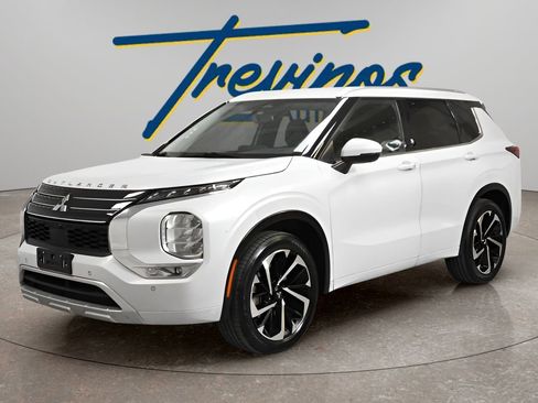 Used 2022 Mitsubishi Outlander SEL image 9