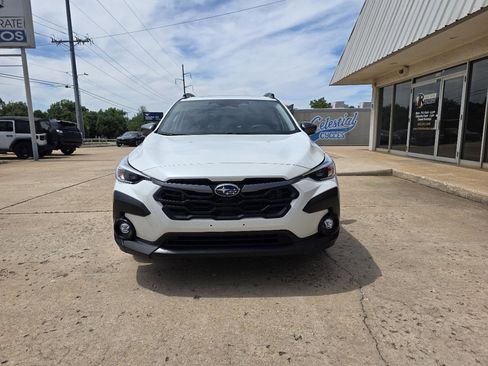 Used 2025 Subaru Crosstrek 2.0i Premium image 2