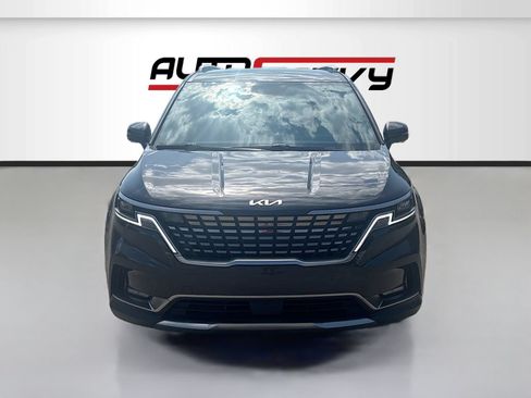 Used 2024 Kia Carnival SX FWD image 2