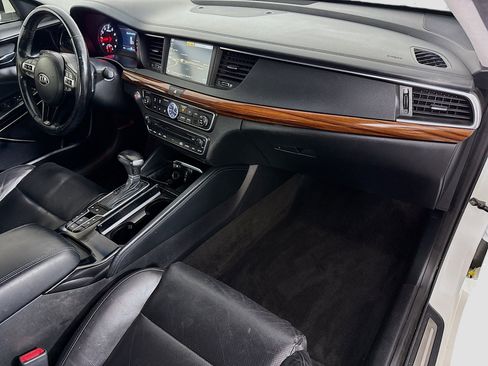 Used 2017 Kia Cadenza Technology FWD image 30