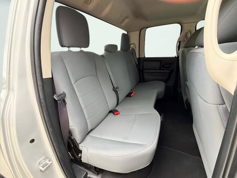 Used 2017 RAM 1500 ST w/ SXT Appearance Group image 28