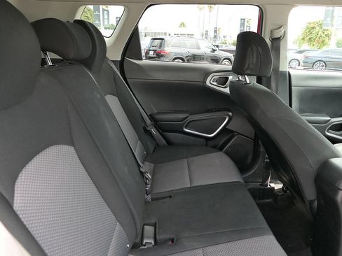 Used 2022 Kia Soul LX w/ Technology Package FWD image 23