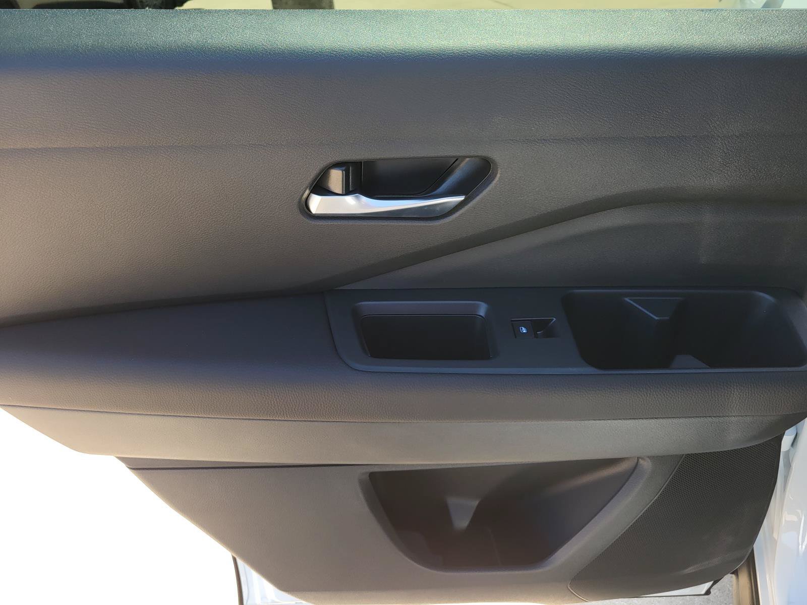 New 2026 Nissan Pathfinder SL w/ Cargo Package FWD image 14