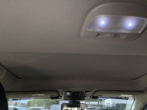 Used 2024 Subaru Outback Premium image 5