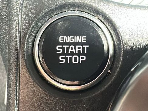 Used 2025 Kia K4 LXS image 23