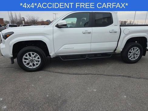 Used 2024 Toyota Tacoma SR5 image 11