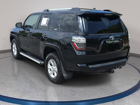 Used 2021 Toyota 4Runner SR5 Premium w/ Moonroof Package AWD/4WD image 7