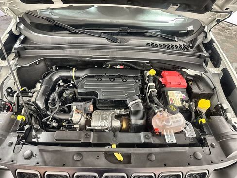 Used 2023 Jeep Renegade Trailhawk AWD/4WD image 28