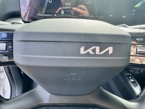 New 2026 Kia Sorento S image 17