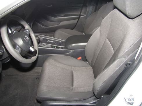 Used 2023 Honda Accord EX image 8