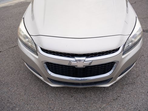 Used 2015 Chevrolet Malibu LT image 8