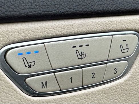 Used 2020 Mercedes-Benz S 560 Sedan image 22