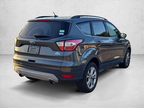 Used 2018 Ford Escape SE FWD image 5