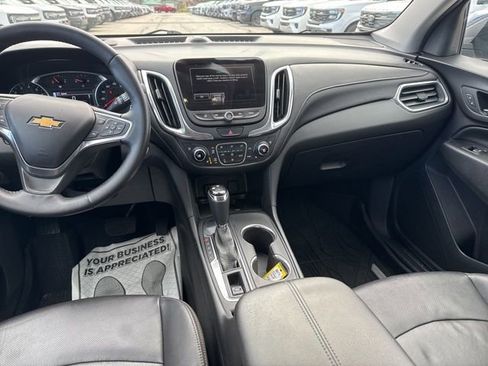 Used 2018 Chevrolet Equinox Premier image 18