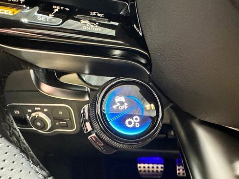 Used 2026 Mercedes-Benz GLA 35 AMG 4MATIC image 21