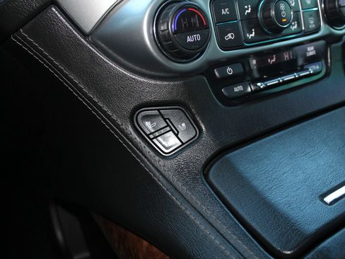 Used 2018 Chevrolet Tahoe Premier image 35