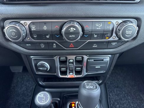 New 2026 Jeep Wrangler Unlimited Sport AWD/4WD image 19