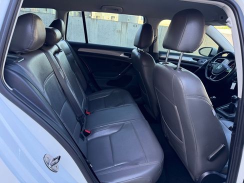 Used 2016 Volkswagen Golf S FWD image 22