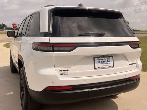 Used 2024 Jeep Grand Cherokee Limited w/ Luxury Tech Group II AWD/4WD image 5