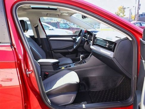 New 2026 Volkswagen Jetta SE FWD image 26