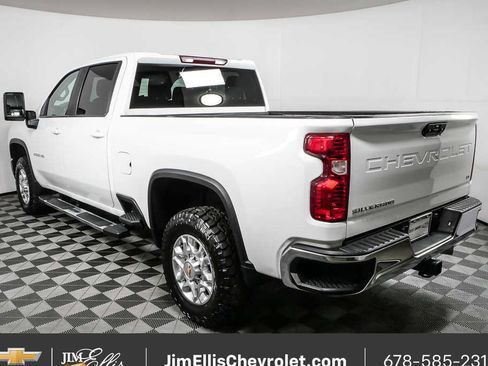 Certified 2024 Chevrolet Silverado 2500 LT AWD/4WD image 25