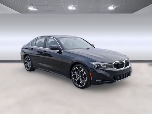 Used 2026 BMW 330i Sedan w/ Convenience Package RWD image 5