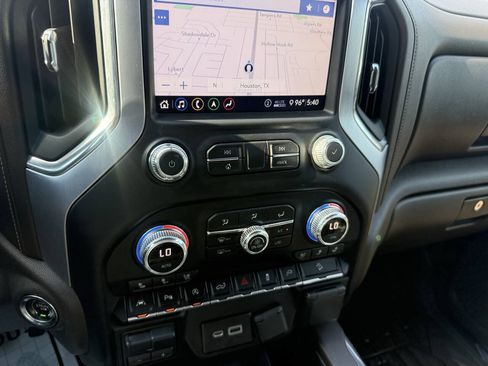 Used 2020 GMC Sierra 1500 SLT AWD/4WD image 26