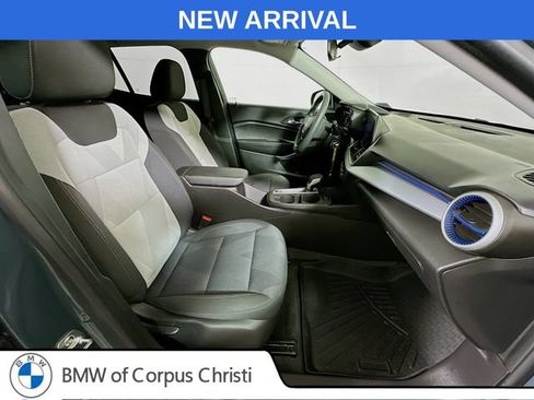 Used 2025 Chevrolet Trax LS w/ LS Convenience Package FWD image 25