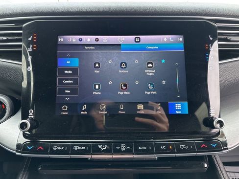 Used 2024 Jeep Wagoneer Series II AWD/4WD image 55