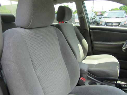 Used 2005 Toyota Corolla CE FWD image 10