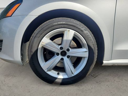 Used 2013 Volkswagen Passat 2.5 S FWD image 8