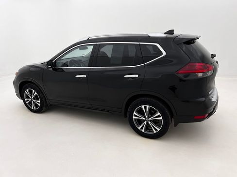Used 2019 Nissan Rogue SV w/ Premium Package image 14