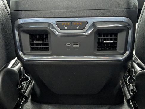 Used 2025 GMC Sierra 1500 Denali w/ Denali Reserve Package AWD/4WD image 21