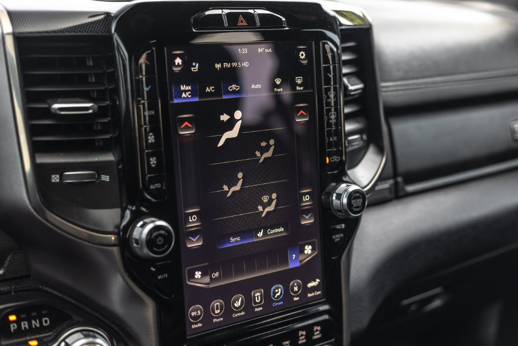 Used 2019 RAM 1500 Sport w/ Leather & Sound Group AWD/4WD image 12