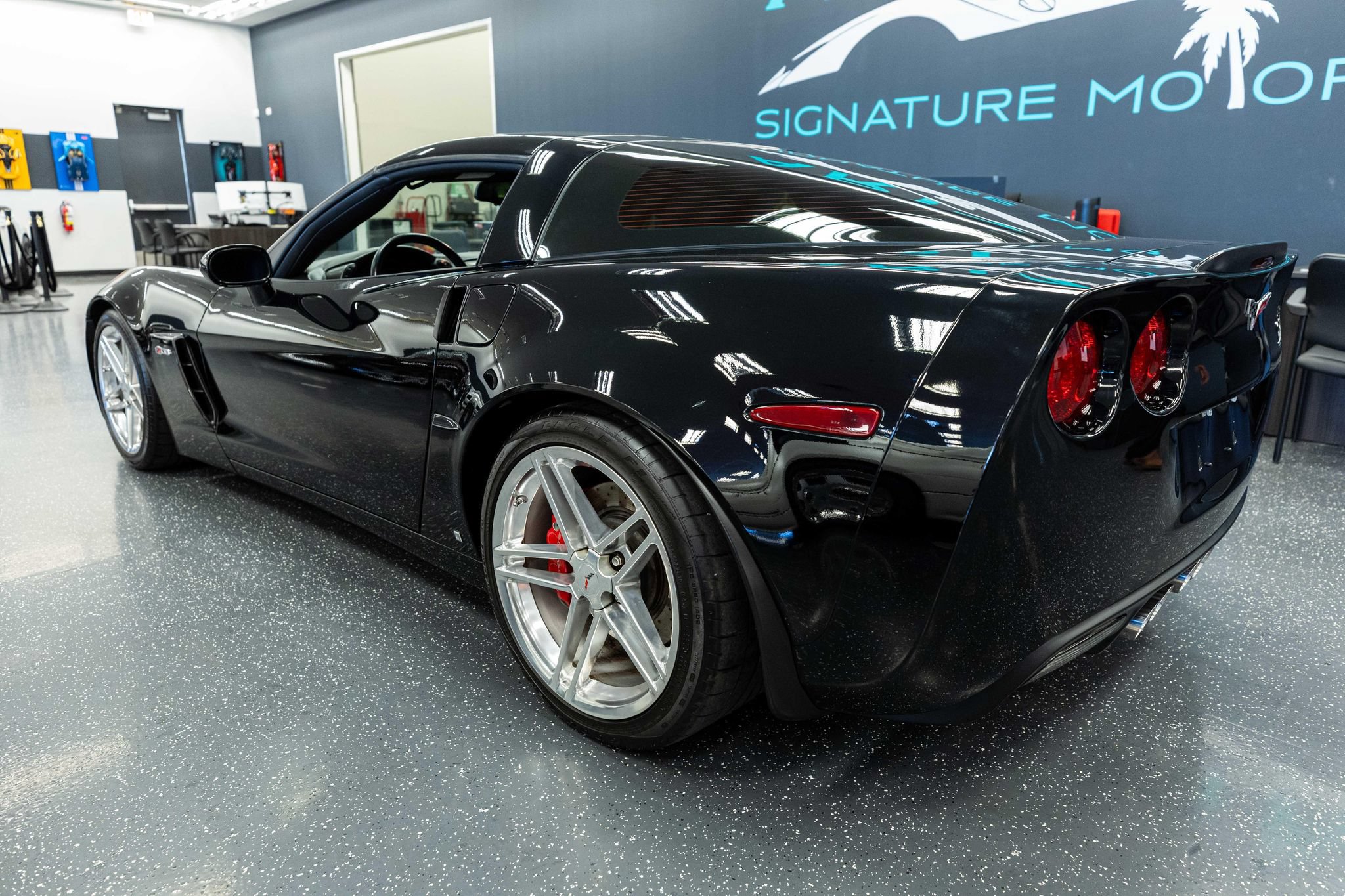 Used 2007 Chevrolet Corvette Z06 w/ Preferred Equipment Group RWD image 9