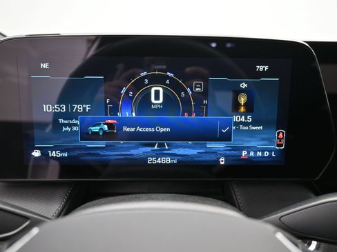 Used 2025 Chevrolet Equinox LT FWD image 14
