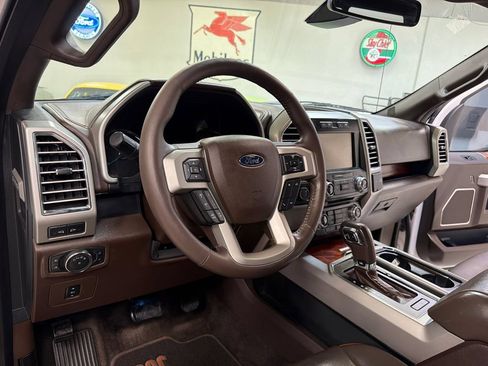 Used 2015 Ford F150 King Ranch w/ Equipment Group 601A Luxury AWD/4WD image 27