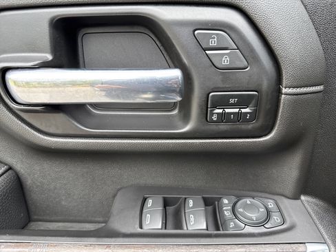 Used 2022 GMC Sierra 2500 Denali AWD/4WD image 15