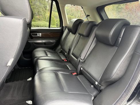 Used 2012 Land Rover Range Rover Sport HSE image 25