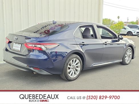 Used 2021 Toyota Camry LE FWD image 7