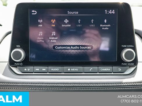 Used 2025 Nissan Rogue SV image 30