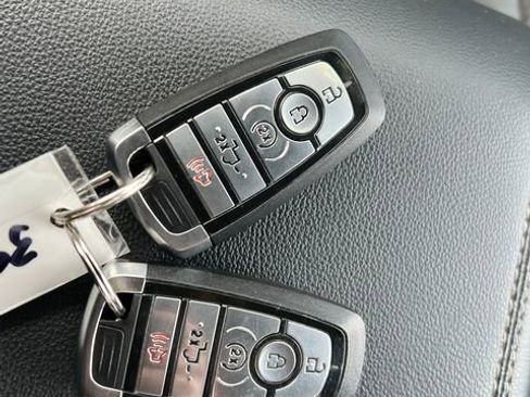 Used 2022 Ford F150 XLT w/ Equipment Group 302A High image 36