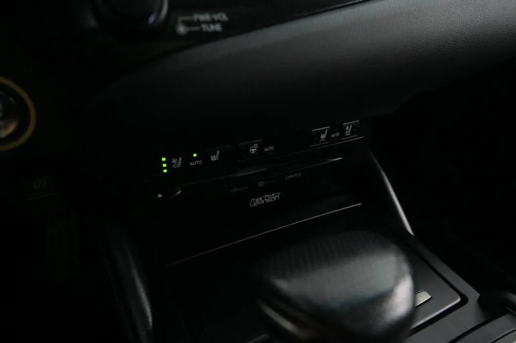 Used 2020 Lexus ES 350 F Sport w/ Accessory Package 2 FWD image 33