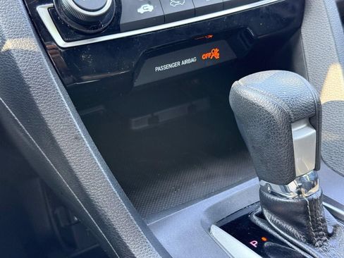 Used 2018 Honda Civic EX image 41