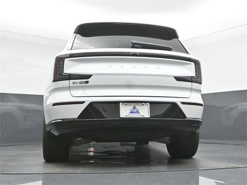 New 2025 Volvo EX90 Plus w/ Protection Package Premier image 39