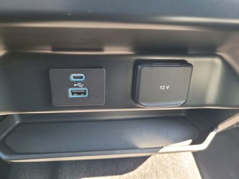 Certified 2021 Ford F150 XLT image 25