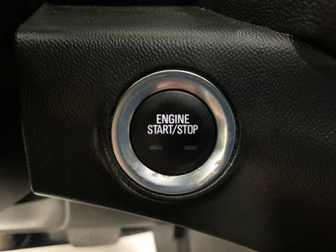 Used 2022 GMC Terrain SLE w/ Driver Convenience Package AWD/4WD image 15