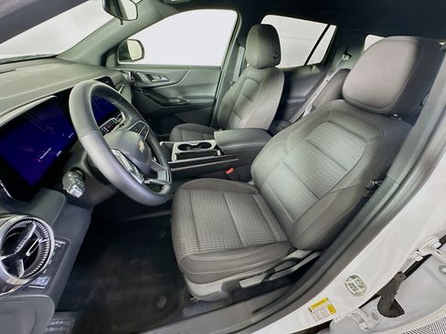 Used 2025 Chevrolet Equinox LT AWD/4WD image 13