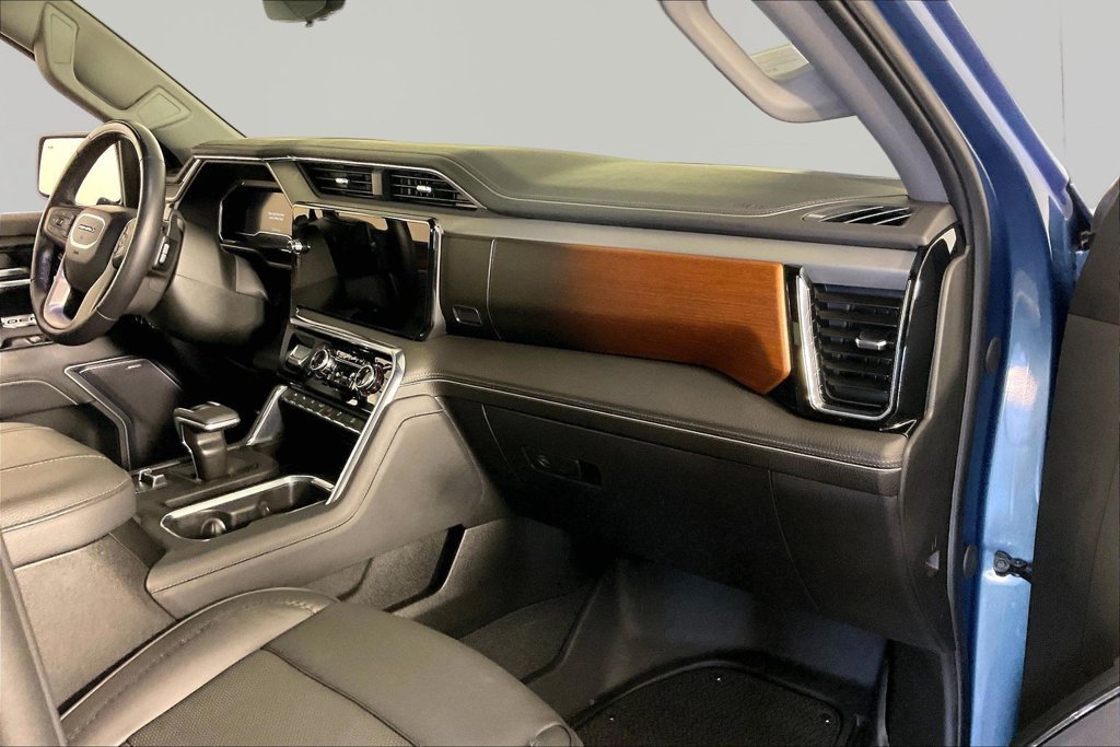 Used 2025 GMC Sierra 1500 Denali AWD/4WD image 24